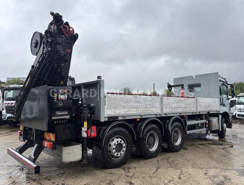 Camion Mercedes AROCS 5 3246 TLG-ENT 8x4 AVEC GRUE HIABX-325HIPRO RALENTISSEUR MOTEUR Plateau