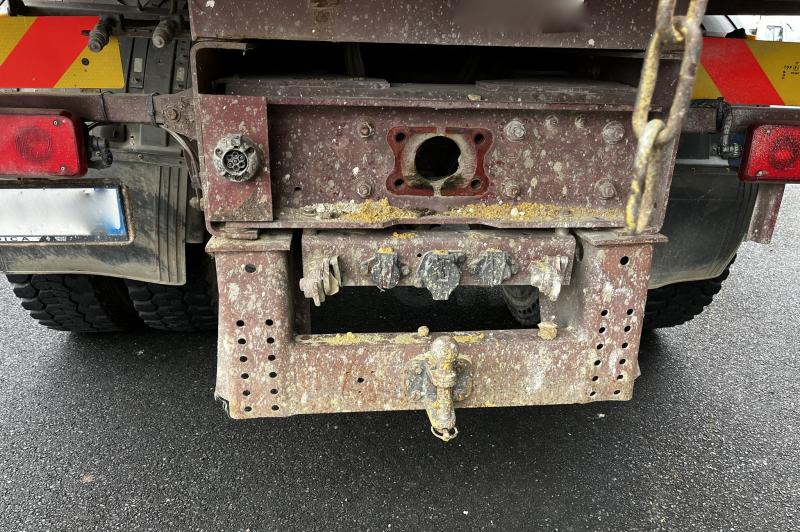 Camion Renault KERAX 260