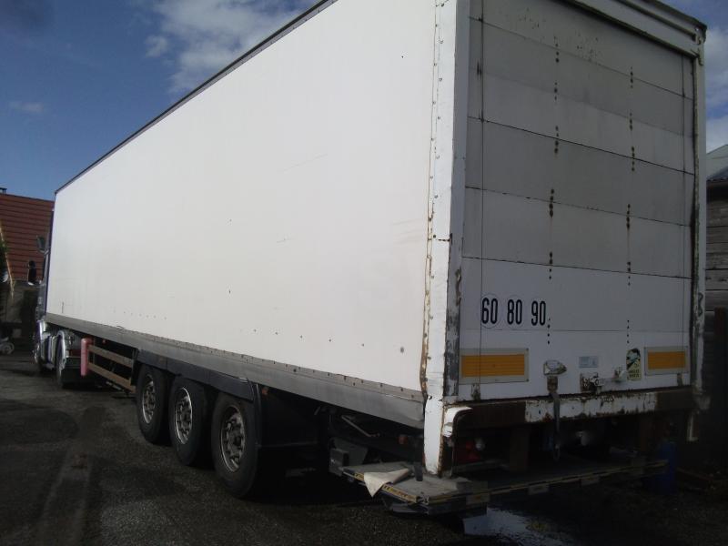 Semi-remorque Samro fourgon + HAYON PALFINGER