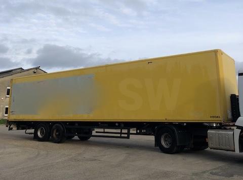 Semi-remorque Kögel PORTE FIT