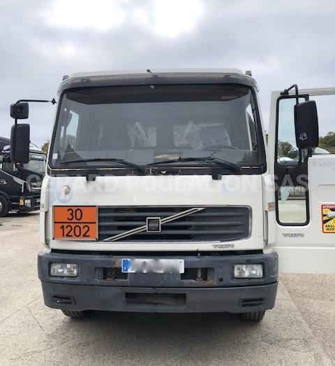 Camion Volvo FL Citerne Hydrocarbures