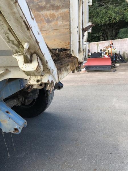 Semi-remorque Fruehauf porte hydraulique