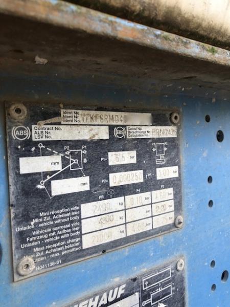 Semi-remorque Fruehauf porte hydraulique