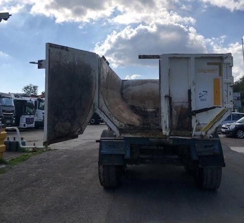 Semi-remorque Fruehauf porte hydraulique