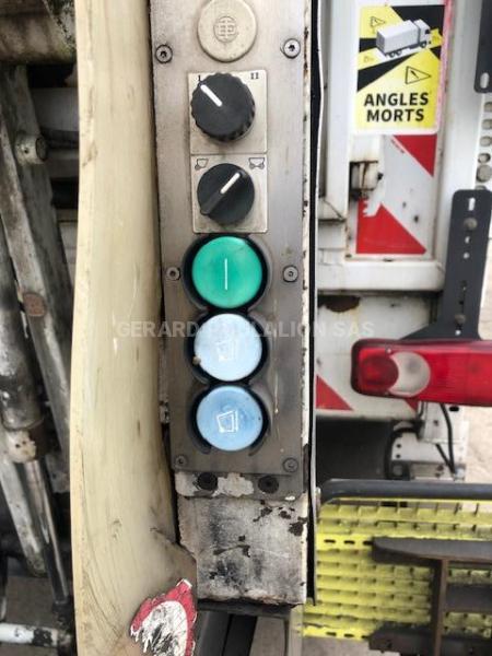 Engin de voirie Mercedes Actros 2532 Camion benne à ordures ménagères
