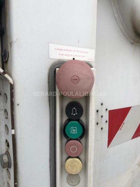 Engin de voirie Mercedes Actros 2532 Camion benne à ordures ménagères