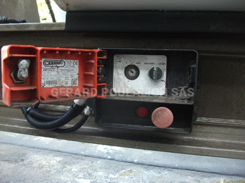 Semi-remorque Benalu benne avec la bâche éléctrique, CUL et PORTES HYDRAULIQUES Benne Benne TP