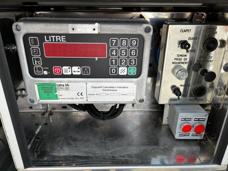 Camion Renault 280 E6 D18 4X2