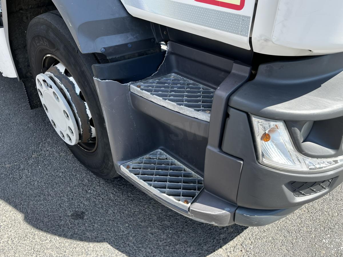 Camion Renault 280 E6 D18 4X2