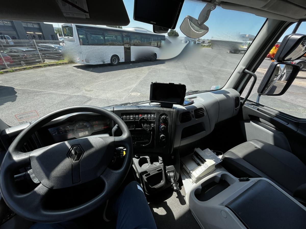 Camion Renault 280 E6 D18 4X2