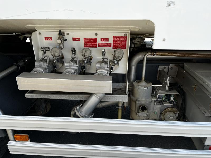 Camion Renault 280 E6 D18 4X2