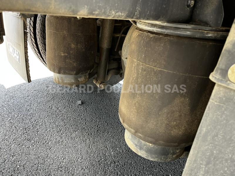 Camion Renault 280 E6  D18 P 4X2 CITERNE CARB LEG Citerne Hydrocarbures