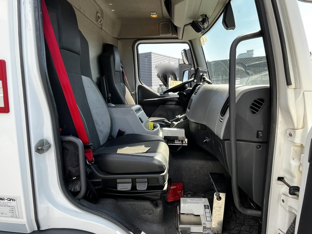 Camion Renault 280 E6  D18 P 4X2 CITERNE CARB LEG 14000 L