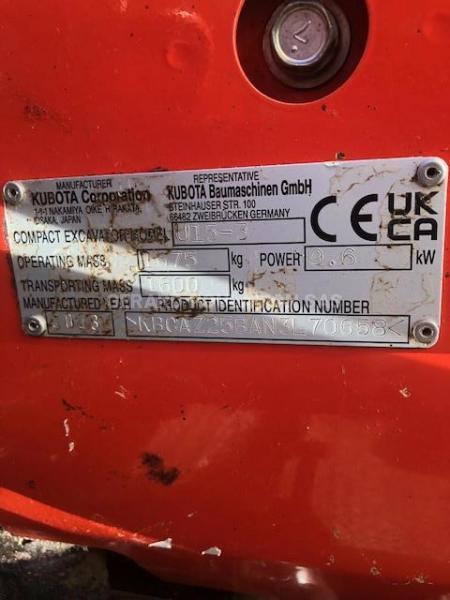 Pelle Kubota U15-3 VHG Canopy 1T5  sur chenilles AVEC 3 GODETS Mini-pelle