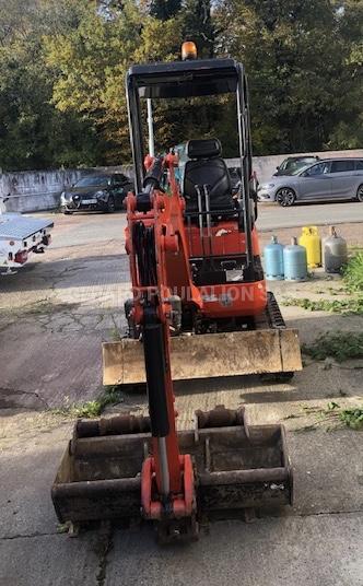 Pelle Kubota U15-3 VHG Canopy 1T5  sur chenilles AVEC 3 GODETS Mini-pelle