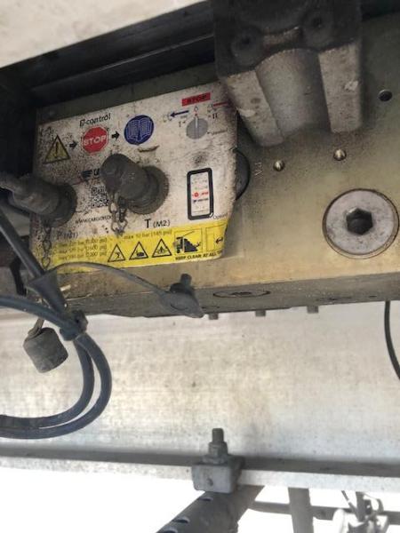 Semi-remorque Benalu JUMBOLINER fond mouvant