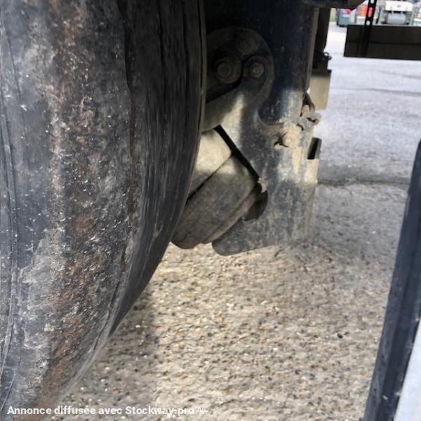 Photo Benalu JUMBOLINER fond mouvant  image 35/41