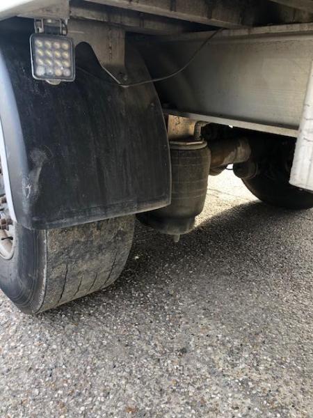 Semi-remorque Benalu JUMBOLINER fond mouvant