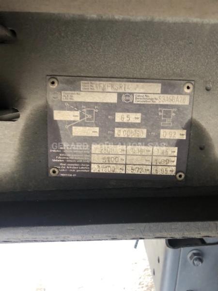 Semi-remorque Fruehauf 3 essieux Rideaux renforcés Rideaux coulissants PLSC