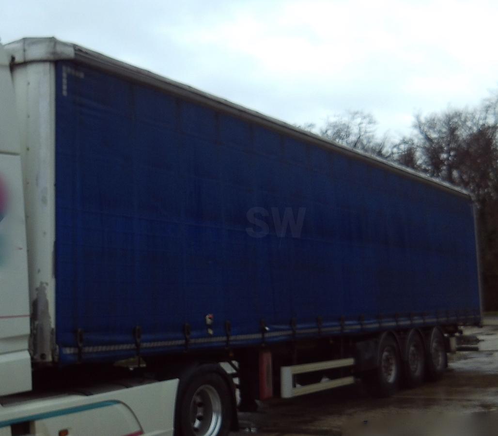 Semi-remorque Fruehauf 3 essieux