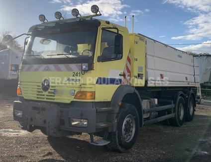 Engin de voirie Mercedes Atego 2628 AVEC SALEUSE GILETTA Camion saleuse