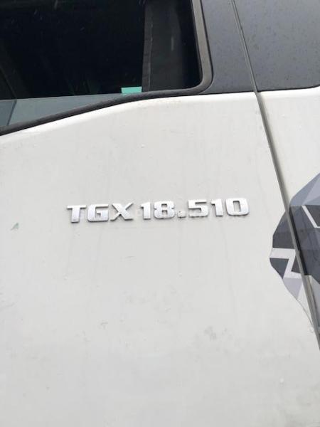 Tracteur MAN TGX 18.510 PR SREM