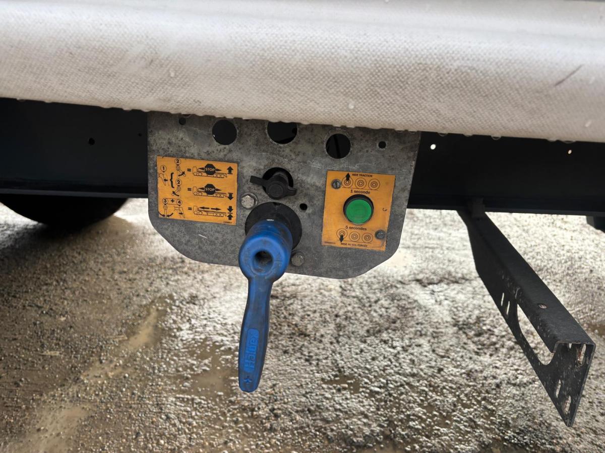 Semi-remorque Fruehauf BACHE MAXISPEED CLASSIC 120