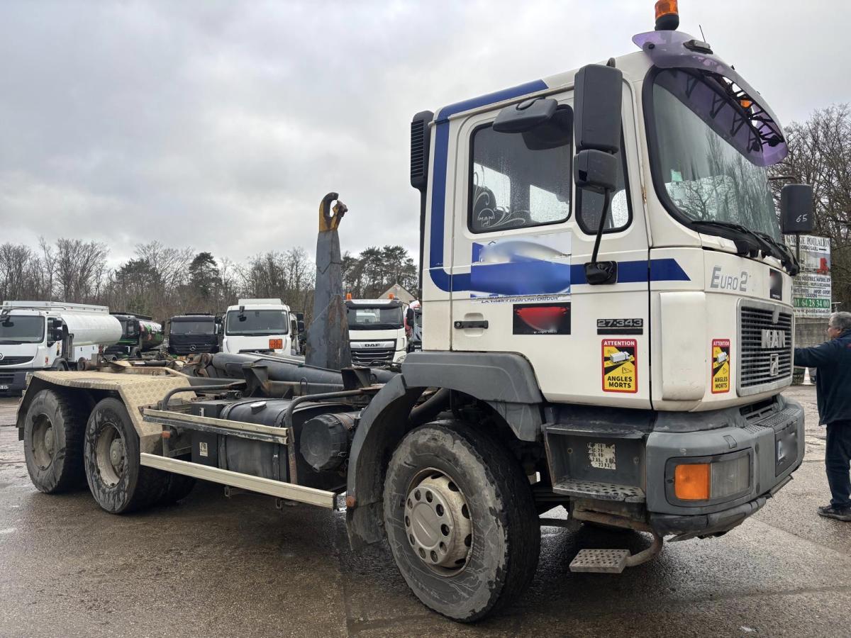 Camion MAN SILENT 27-343