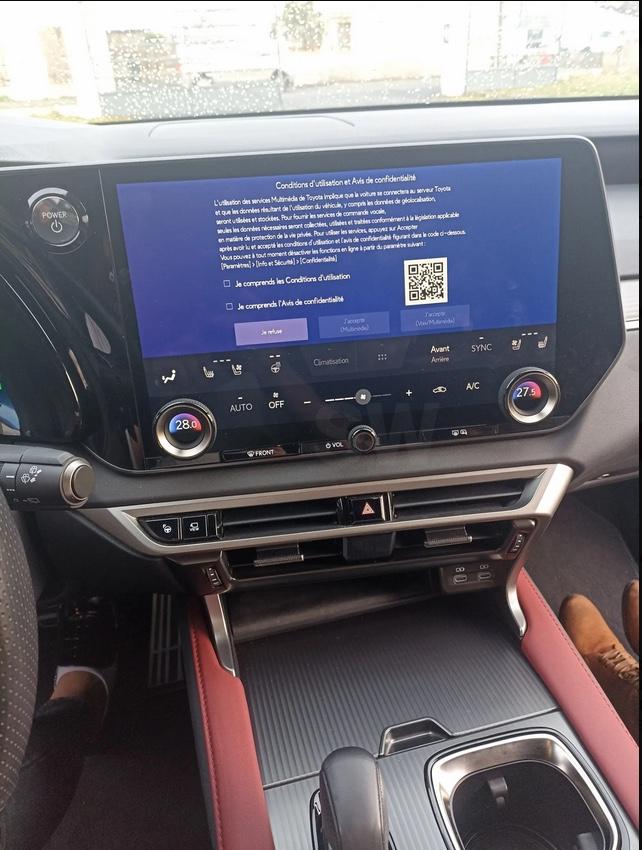Voiture Lexus RX500H