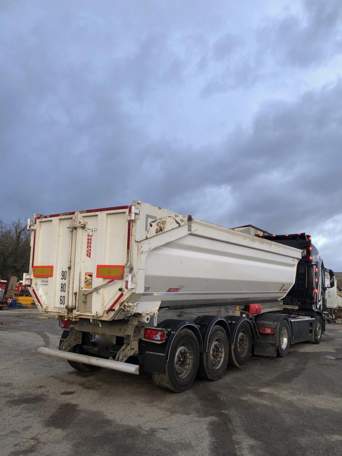 Semi-remorque Benalu SANS BÂCHE essieu relevable