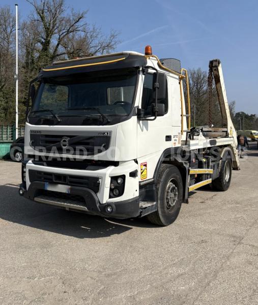 Camion Volvo FM 370 eeV Multibenne