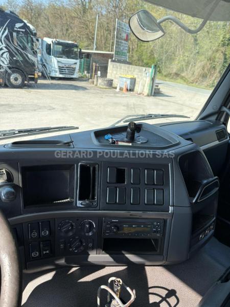 Camion Volvo FM 370 eeV Multibenne