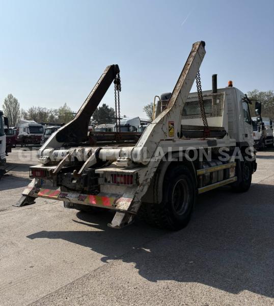 Camion Volvo FM 370 eeV Multibenne