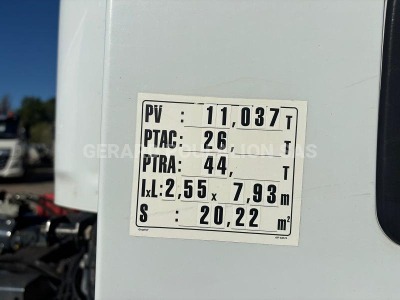 Camion DAF DALBY BRAS HYDRAULIQUE essieu 3 relevable Polybenne