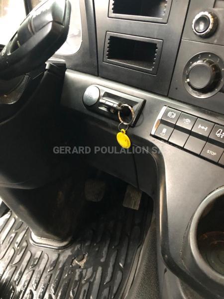 Tracteur Mercedes Actros 1843