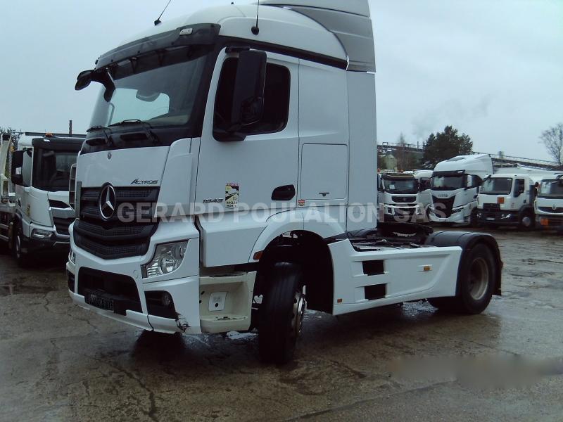 Tracteur Mercedes Actros 1843