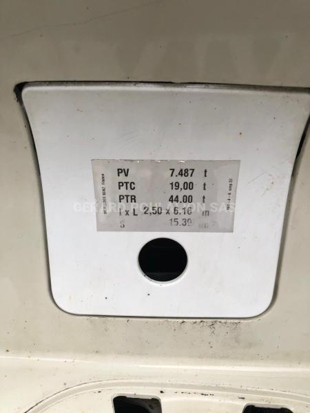 Tracteur Mercedes Actros 1843