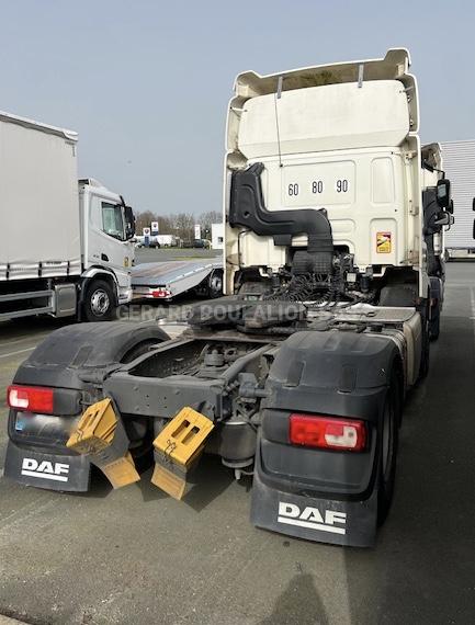 Tracteur DAF CF 460 FT