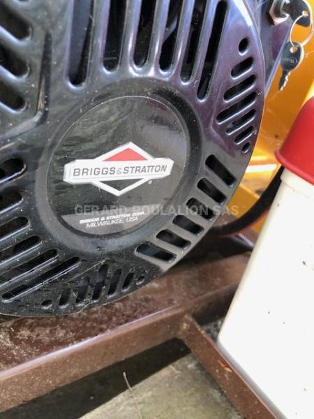 Pièces détachées Aspirateur à feuilles MECAGIL LEBON d'ocasion moteur BRIGGS&STRATTON XR2100 420cc Autres pièces