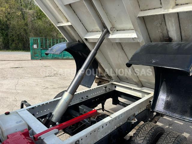 Utilitaire Iveco 35S18V Benne Benne arrière