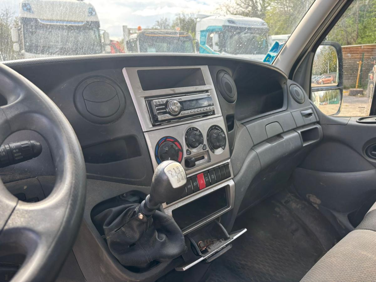 Utilitaire Iveco 35S18V