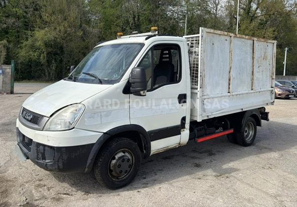 Utilitaire Iveco 35S18V Benne Benne arrière