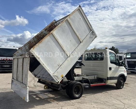 Utilitaire Iveco 35S18V Benne Benne arrière