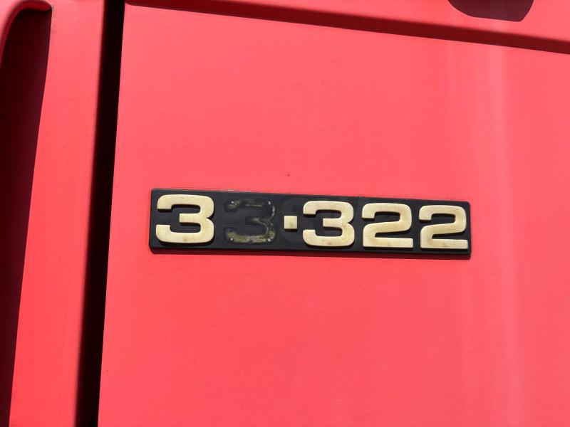 Camion MAN 33.322