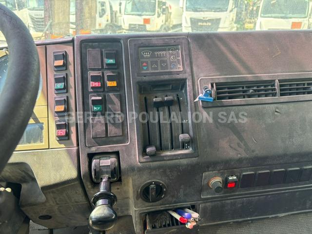 Camion MAN 33.322 Benne Bi-benne