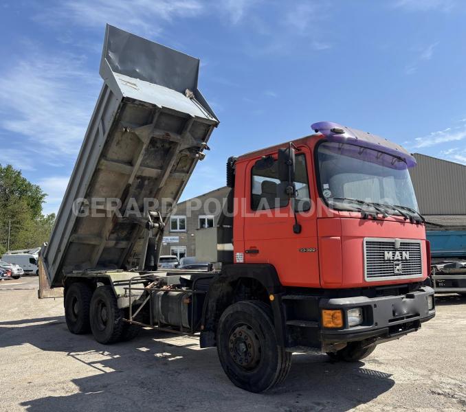Camion MAN 33.322 Benne Bi-benne