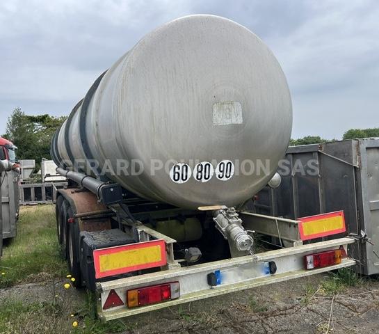 Semi-remorque Eta CIT ALIM 23000 L 1 cptm 3 ess. Mono compartiment, 1 trappe d'accès haute Citerne Alimentaire