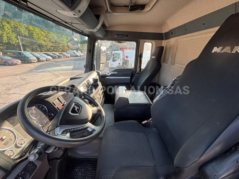 Camion MAN TGS 35.460 avec bâche Benne Bi-benne