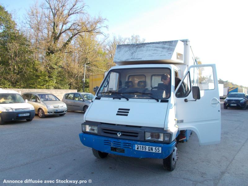Photo Renault Gamme B 70 destiné pour l'export image 5/7