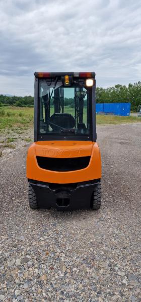 Forklift Toyota Chariot élévateur 8FD25F